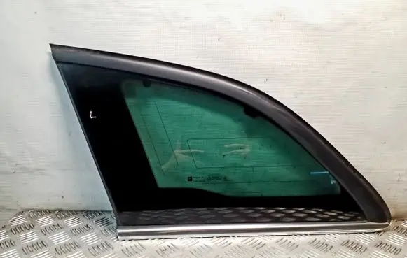 Opel Insignia A Rear side window