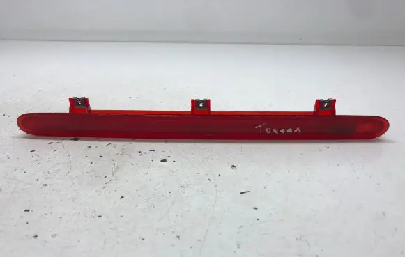 Volkswagen Touran I Third/center stoplight 1T0945097A