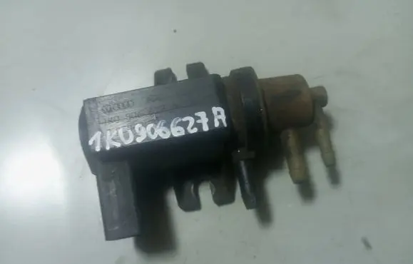 Volkswagen PASSAT B6 Vacuum valve 1K0906627A
