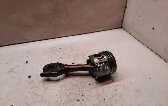 Volkswagen Sharan Piston with connecting rod 045C