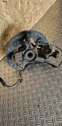 Peugeot 308 Front wheel hub