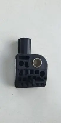 Hyundai ix35 Airbag deployment crash/impact sensor