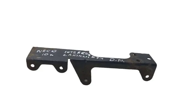 Iveco Daily 40.8 Intercooler pipe mounting bracket 