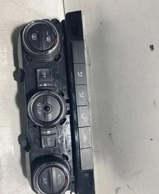Skoda Octavia Mk3 (5E) Climate control unit 5E0907044E 5HB01128220