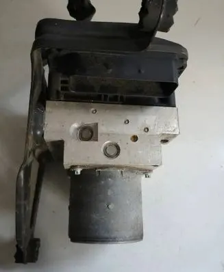 BMW X5 F15 ABS Pump 6854704 6854702