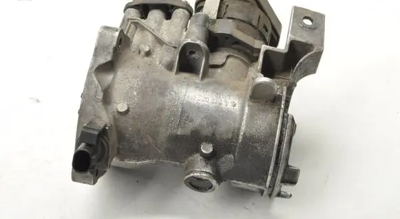 Mercedes-Benz B W245 Electric throttle body valve A6400902070