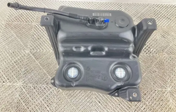 Skoda Superb B8 (3V) AdBlue liquid reservoir 3Q0131877D