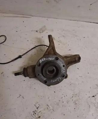 Citroen Berlingo Front wheel hub 89318031 9682828280