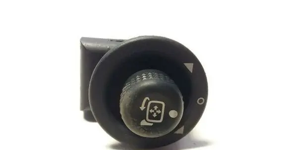 Land Rover Discovery 3 - LR3 Wing mirror switch YUF500030