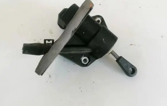 Ford Fiesta Clutch master cylinder 96fb7a543ae 96fb-7a543-ae