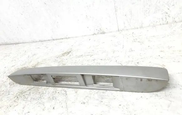 Mazda 2 Trunk door license plate light bar 3M71A43404BB