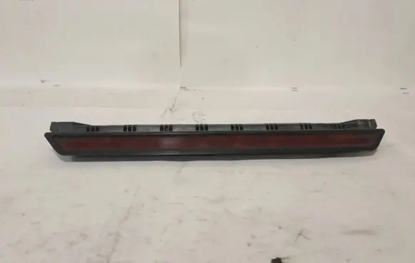 Volkswagen PASSAT B5 Third/center stoplight 3B9945097A