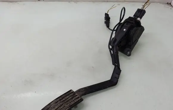 Peugeot 407 Accelerator throttle pedal 9650341780