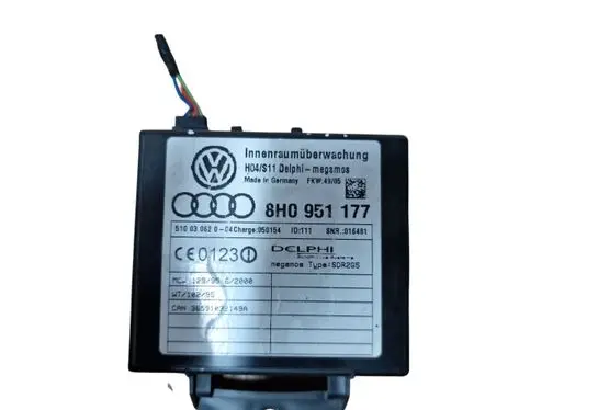 Audi A4 S4 B7 8E 8H Alarm control unit/module 8H0951177 36591032149A