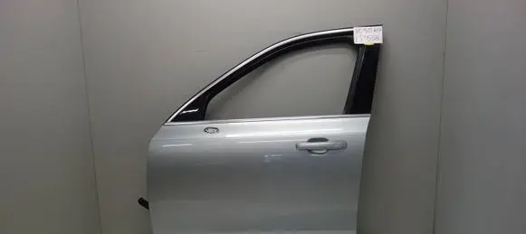 Volvo XC90 Front door