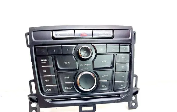 Head unit multimedia control