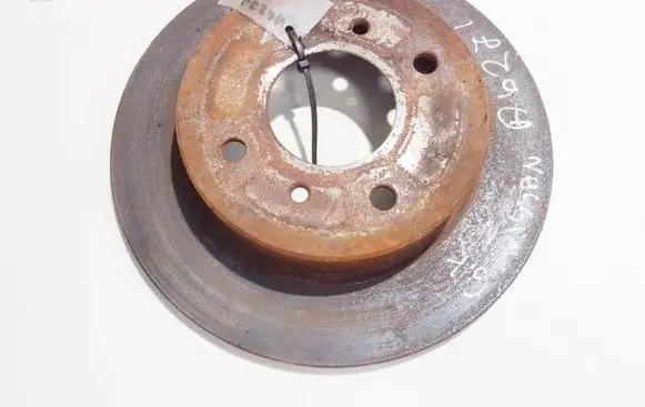 Nissan Almera N16 Rear brake disc neventiliuojamas