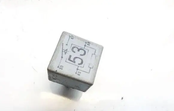 Volkswagen Polo IV 9N3 Other relay 141951253b