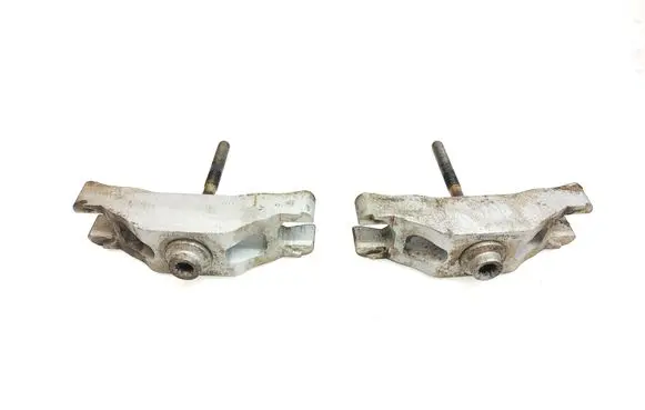 Volkswagen Transporter - Caravelle T5 Fuel Injector clamp holder 03L216