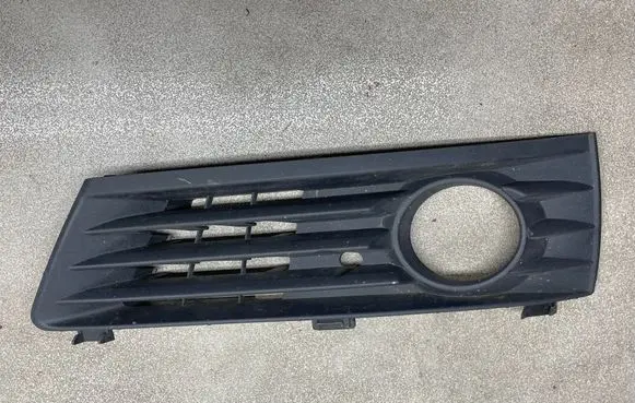 Opel Zafira B Front fog light trim/grill 13124989
