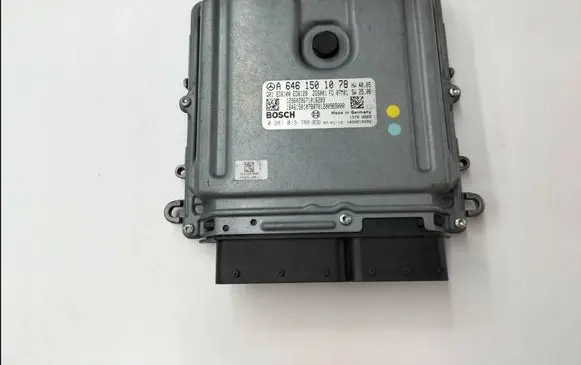 Mercedes-Benz Vito Viano W639 Engine control unit/module A6461501078