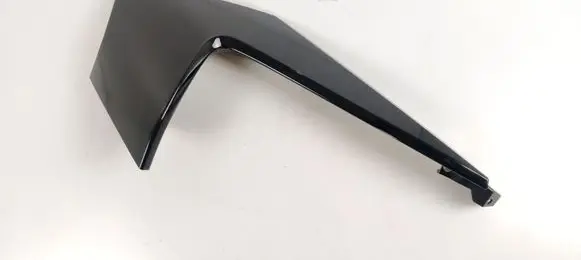 Nissan Leaf II (ZE1) Tailgate trim GG52005960