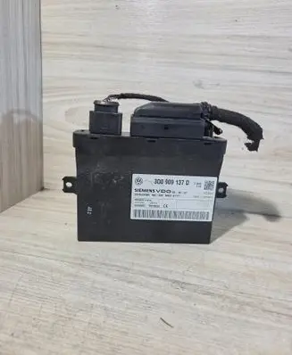 Volkswagen Touareg I Keyless (KESSY) go control unit/module 3D0909137D 00020777 5WK48827