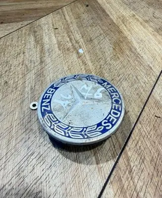 Mercedes-Benz C W205 Original wheel cap A1714000025