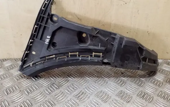 Volvo XC90 Front bumper mounting bracket 30698129