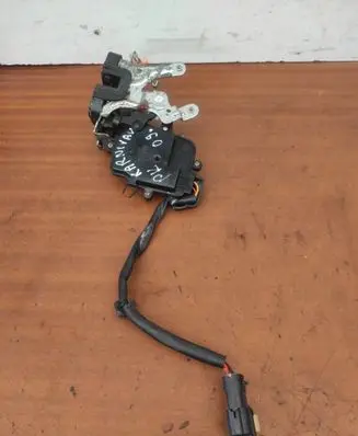 KIA Carnival Front door lock