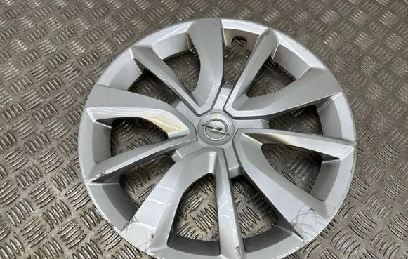 Opel Corsa F R16 wheel hub/cap/trim 9832850380