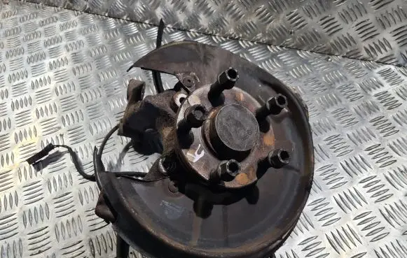 Audi A4 S4 B6 8E 8H Rear wheel hub