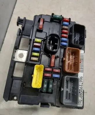 Citroen DS3 Fuse box set 9667199580