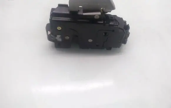 Audi A4 S4 B6 8E 8H Front door lock 4B1837015G