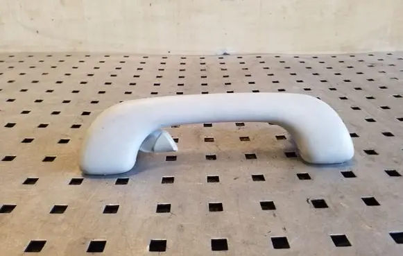 Rear interior roof grab handle
