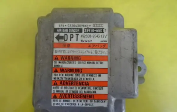 Suzuki Grand Vitara I Airbag control unit/module 3891065D11