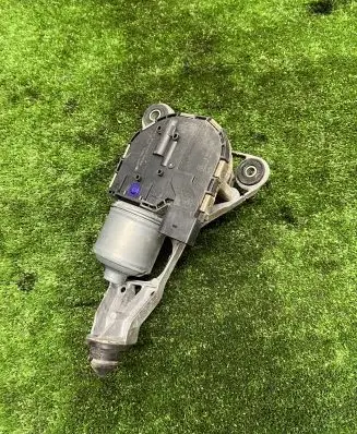 Ford Focus Wiper motor BM5117504AJ 20130617 0390248108
