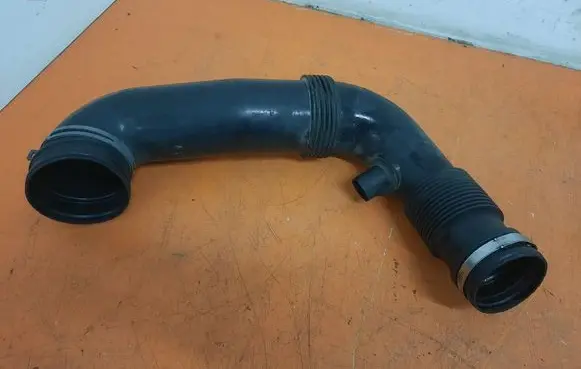 Audi Q7 4L Intake resonator 7L8129572