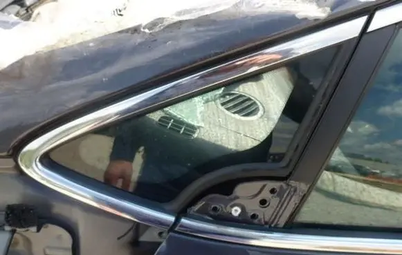 KIA Ceed Front triangle window/glass 