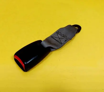 Suzuki Jimny Rear seatbelt buckle 