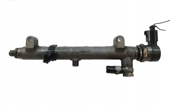 Audi A8 S8 D4 4H Fuel main line pipe 057130090T