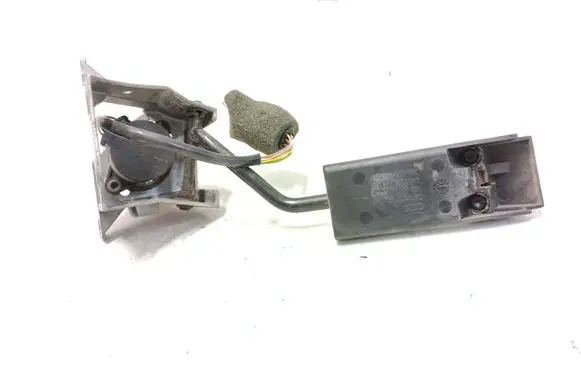 Audi A6 S6 C4 4A Accelerator throttle pedal 4A1721653 4A1721507G 0205001032