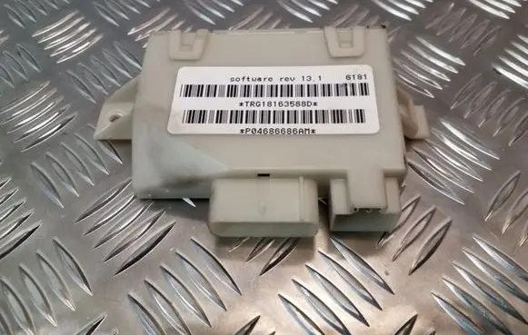 Chrysler Grand Voyager IV Door control unit/module P04686686AM