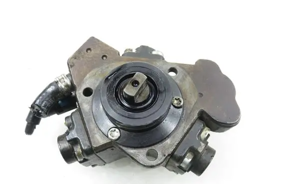 Opel Corsa D Fuel injection high pressure pump 0928400680