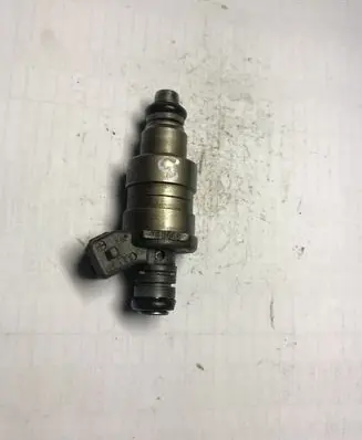Ford Fiesta Fuel injector 95BFBC