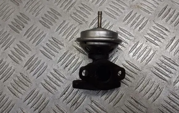 Audi A4 S4 B5 8D EGR valve 028131501E