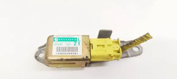 Subaru Legacy Airbag deployment crash/impact sensor 98236AG010 187900-0700