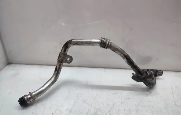 Nissan Qashqai+2 Turbo turbocharger oiling pipe/hose