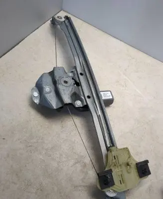 Front window lifting mechanism without motor