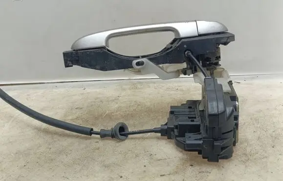 KIA Ceed Front door lock 